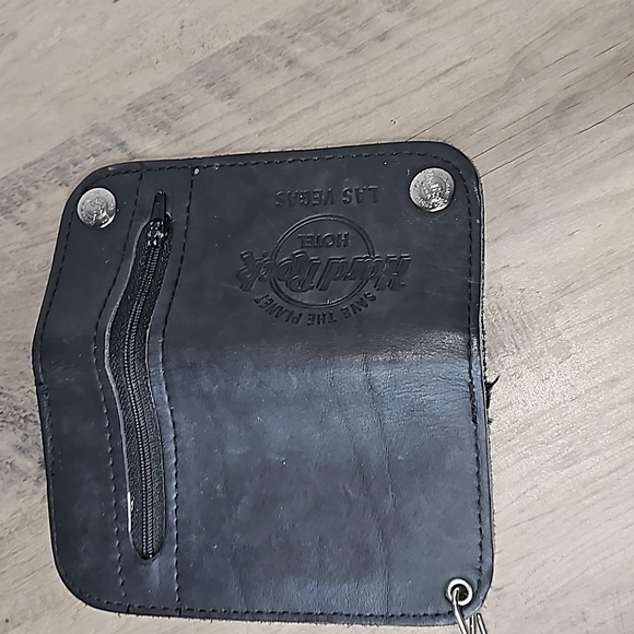 Vintage Hard Rock Las Vegas Wallet - Picture 5 of 8